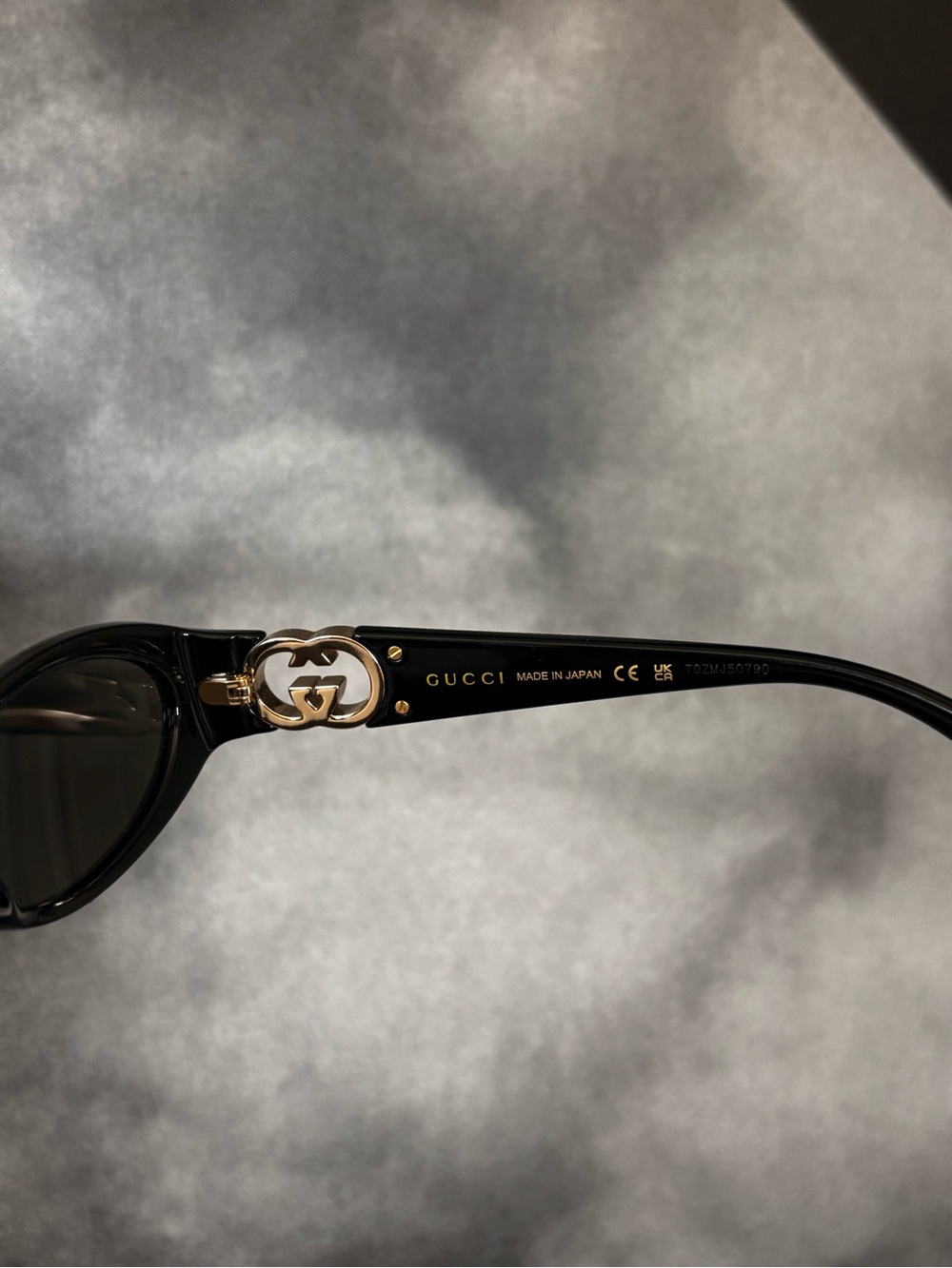 Gucci Oval Sunglasses GG1660S (as seen on Hailey Bieber) - Picture 6 of 7
